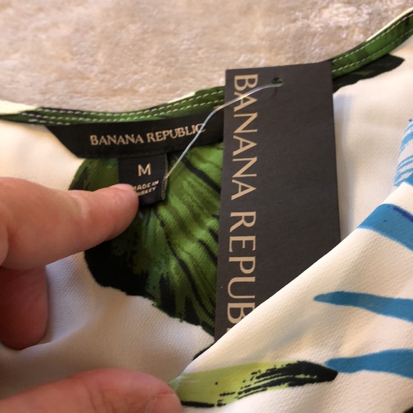 NWT banana republic floral ruffle top - Picture 4 of 6